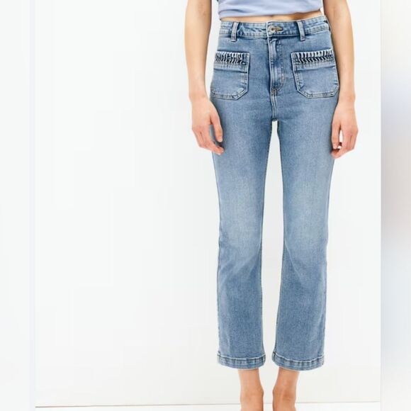 H&M Jeans Stylish Blue Denim Crop High Waist Ruched Pocket Braided Flared Size 6 - Picture 4 of 15